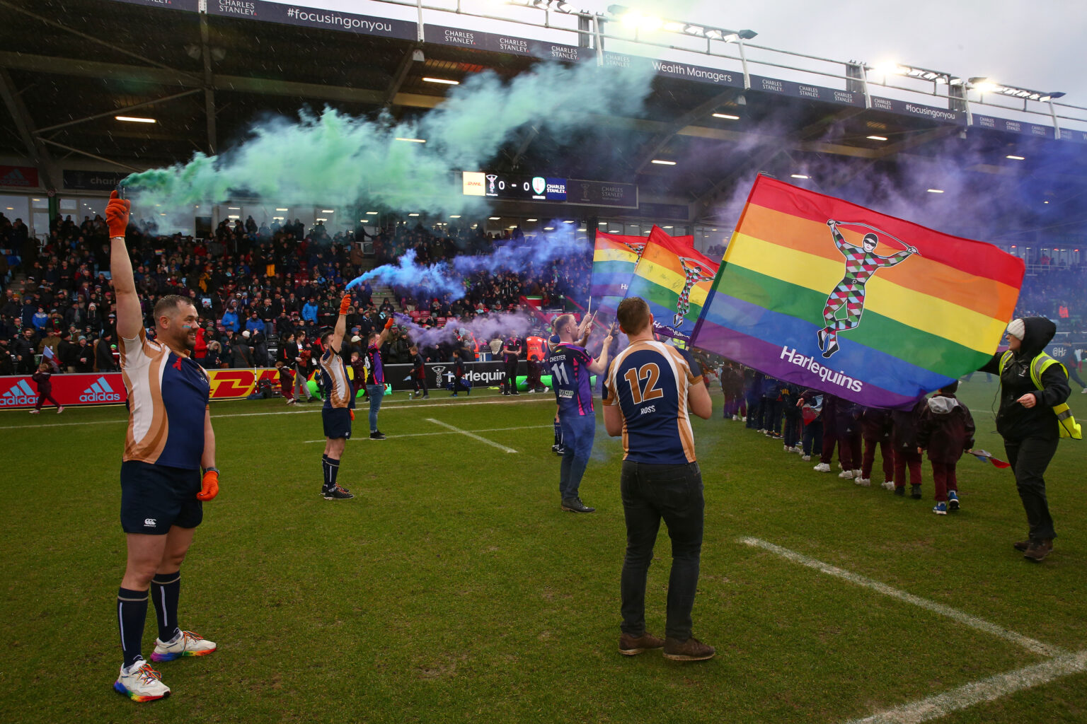 LONDON, ENGLAND - FEBRUARY 15: Guard of Honour prior to the Gallagher Premiership Rugby match between Harlequins and London Irish at on February 15, 2020 in London, England. (Photo by Steve Bardens/Getty Images for Harlequins)